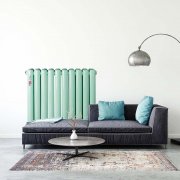 采取明裝的安裝方式的安裝鋼制暖氣片